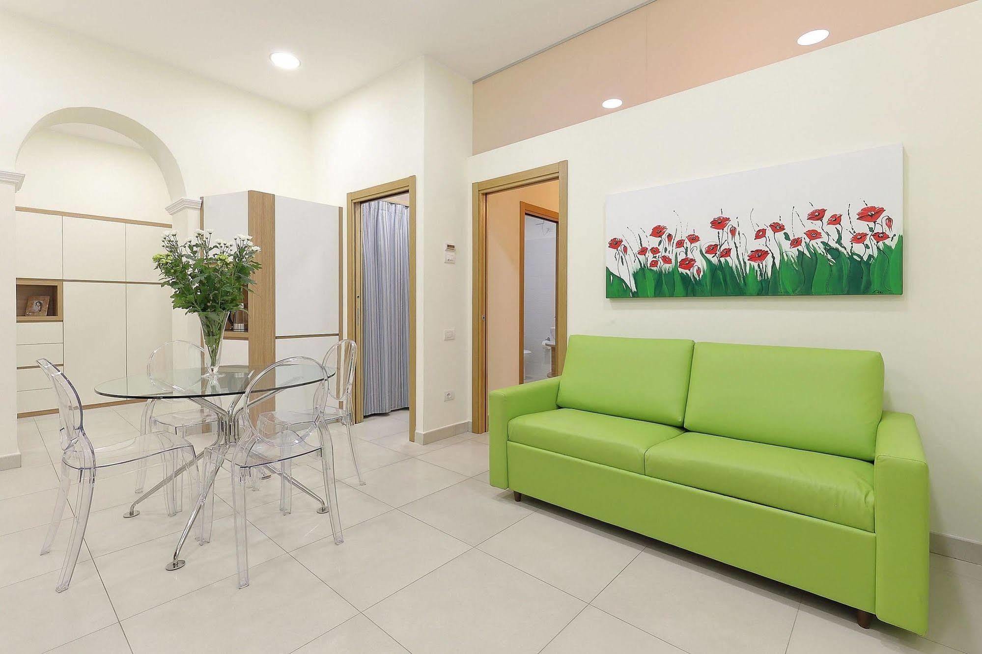 Apartments In Colors Флоренция Экстерьер фото